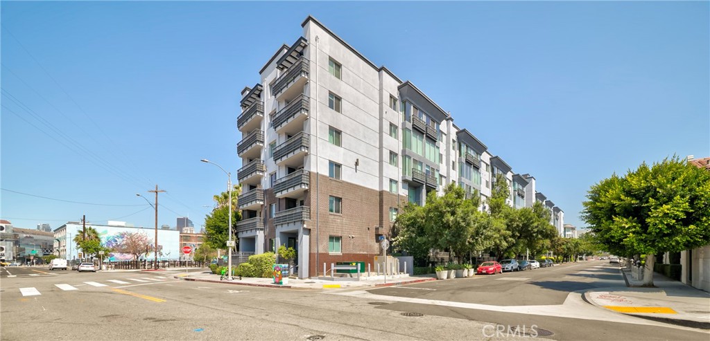 629 Traction Avenue 307