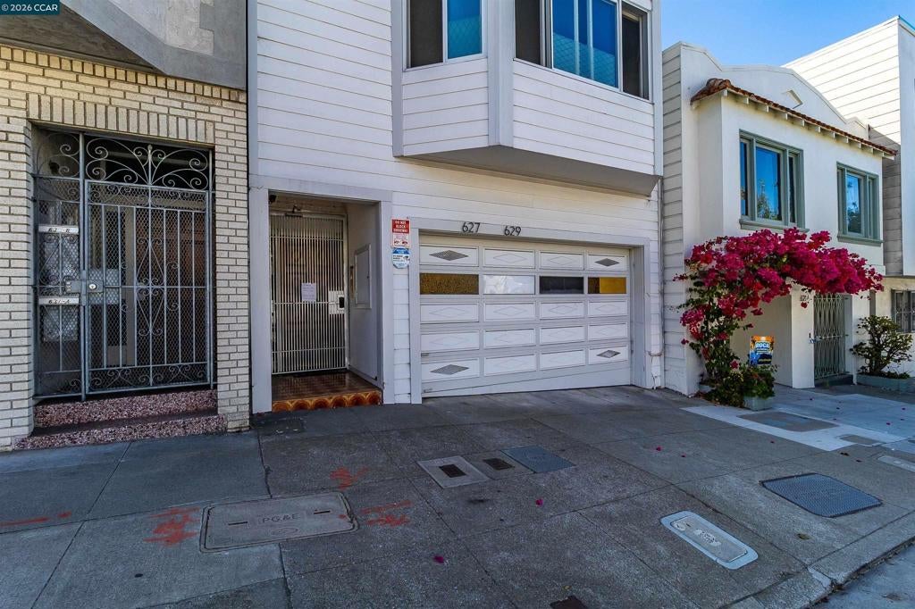 627 25Th Ave