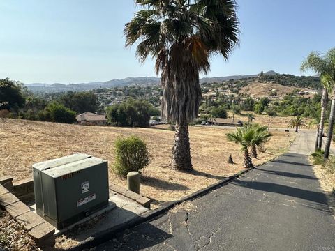 3009 Reed Rd. Escondido CA 92027