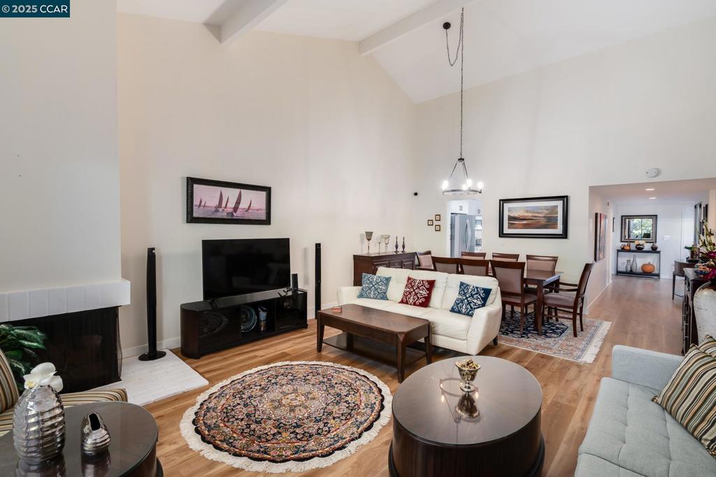 CROW CANYON C.C. - Residential