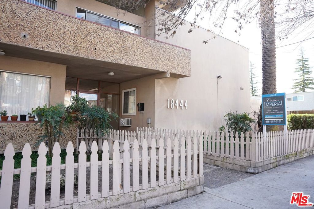 This clean and updated 2-bedroom, 2-bathroom apartment offers a spacious living area filled with natural light from large windows. The modern kitchen features a simple, functional layout with updated finishes, making it a comfortable space for everyday living. Both bedrooms provide good separation and privacy, and the renovated bathrooms include contemporary fixtures and finishes. The apartment is located in a gated property with convenient amenities, including a garage, on-site laundry room, intercom access, and a kidney-shaped pool. Just minutes from Ventura Blvd., this apartment combines comfort, practicality, and a great location.