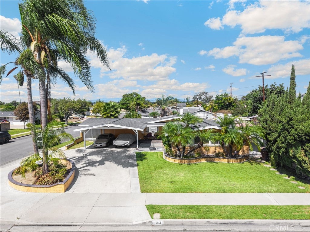2113 W Niobe AVE