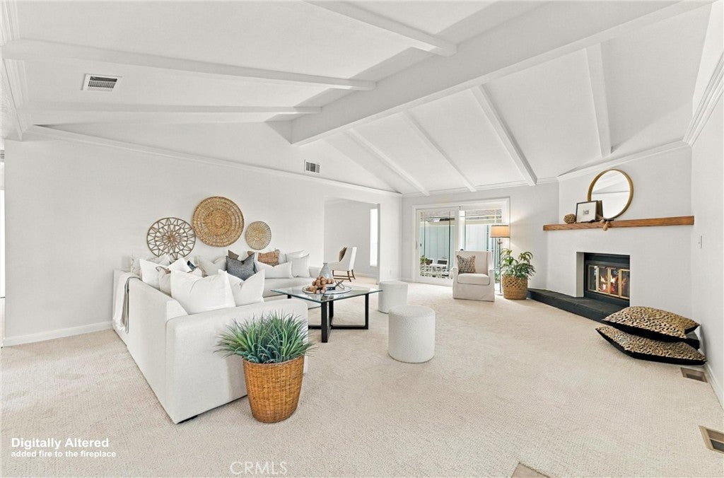 1512 Canyon Lake