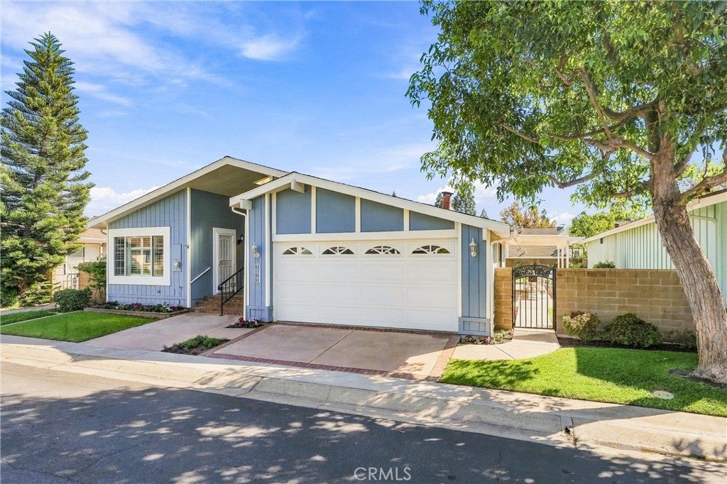 1512 Canyon Lake