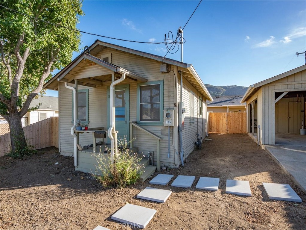 165 Cerro Romauldo Avenue