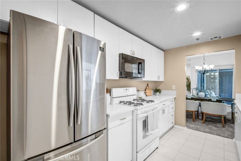 Photo of 1921 Malcolm AVE, Los Angeles, CA 90025 (MLS # WS26187533)