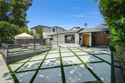 Photo of 4038 Denny AVE, Studio City, CA 91604 (MLS # SR26123298)
