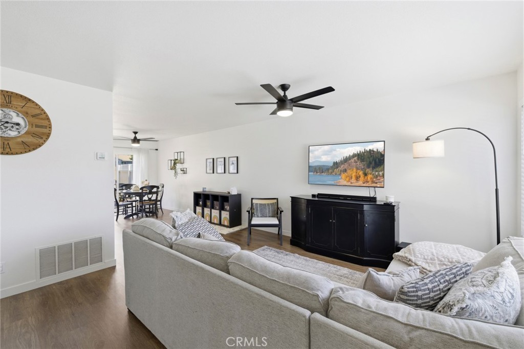 Properties 9717 Pettswood #6 Drive