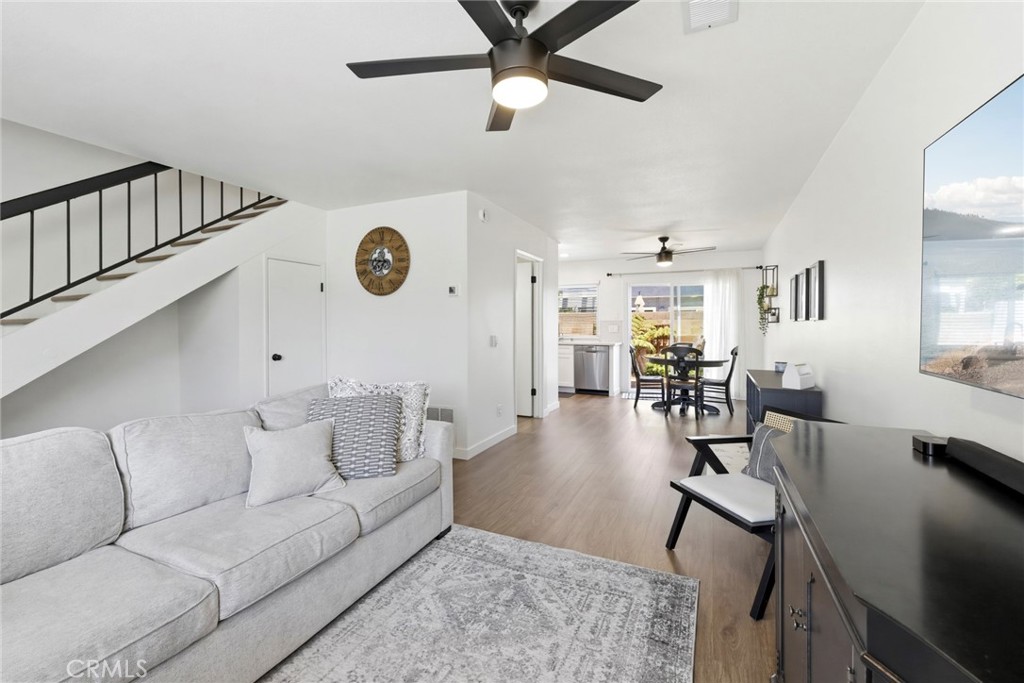 Properties 9717 Pettswood #6 Drive