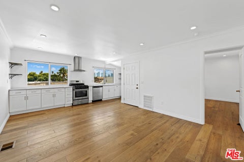 Photo of 406 N Benton Way, Los Angeles, CA 90026 (MLS # 26846339)