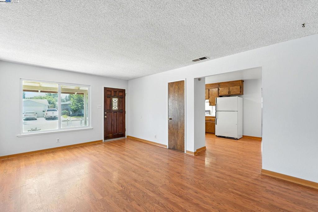 BRENTWOOD - Residential