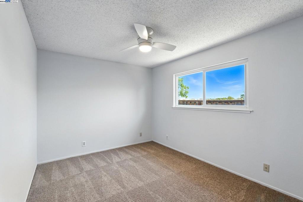 BRENTWOOD - Residential
