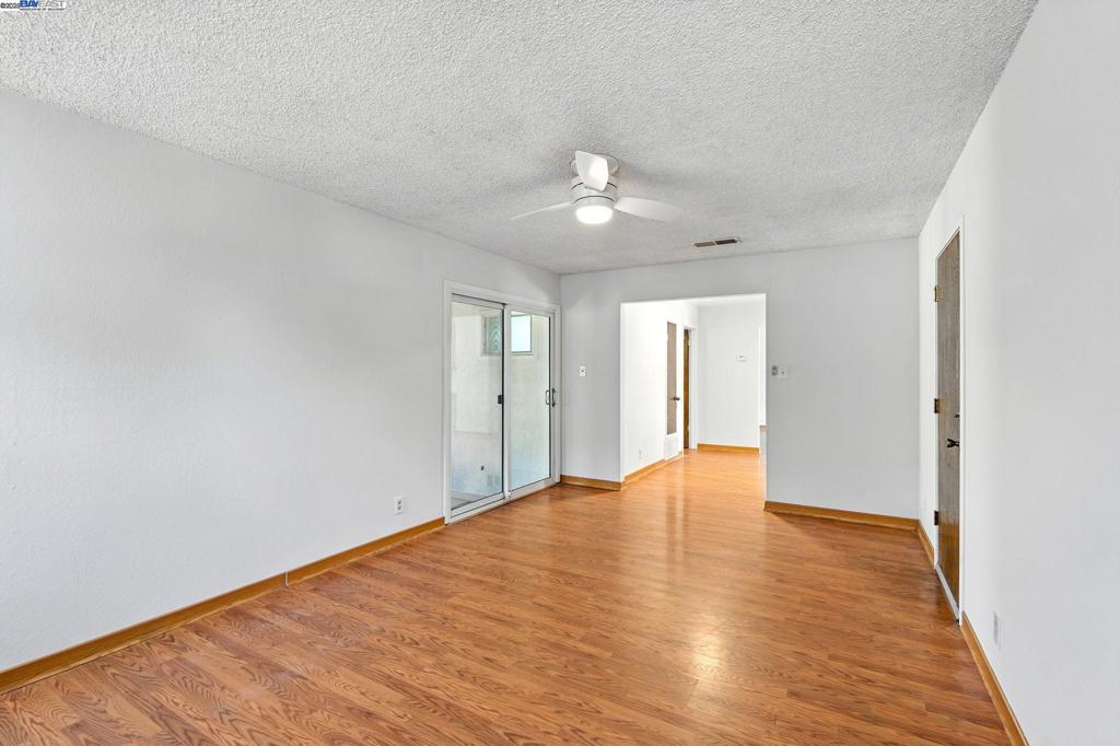 BRENTWOOD - Residential