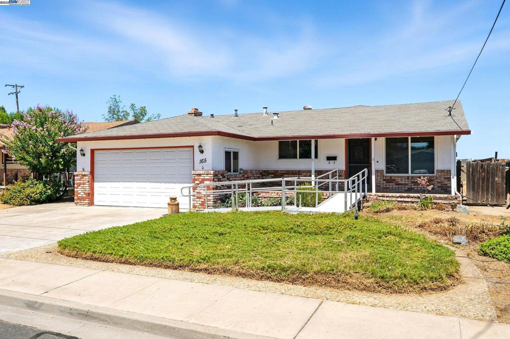 BRENTWOOD - Residential