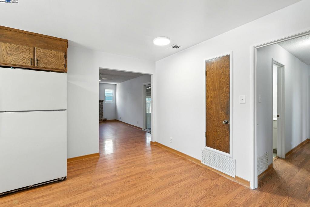 BRENTWOOD - Residential