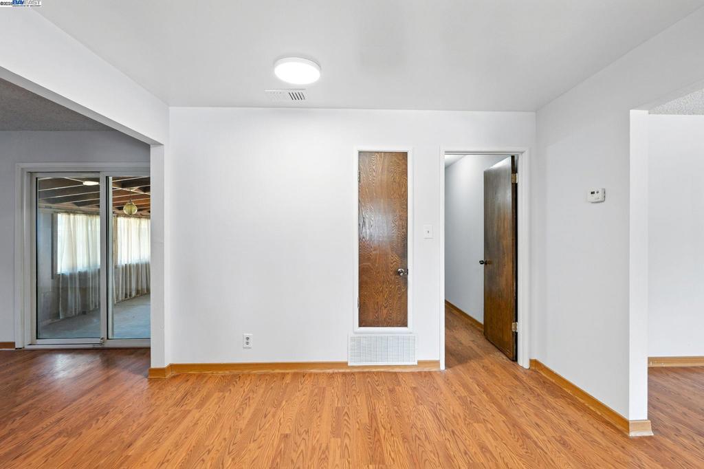 BRENTWOOD - Residential