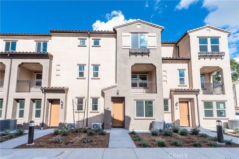 Photo of 2317 W Broadway #46, Anaheim, CA 92804 (MLS # OC26095845)