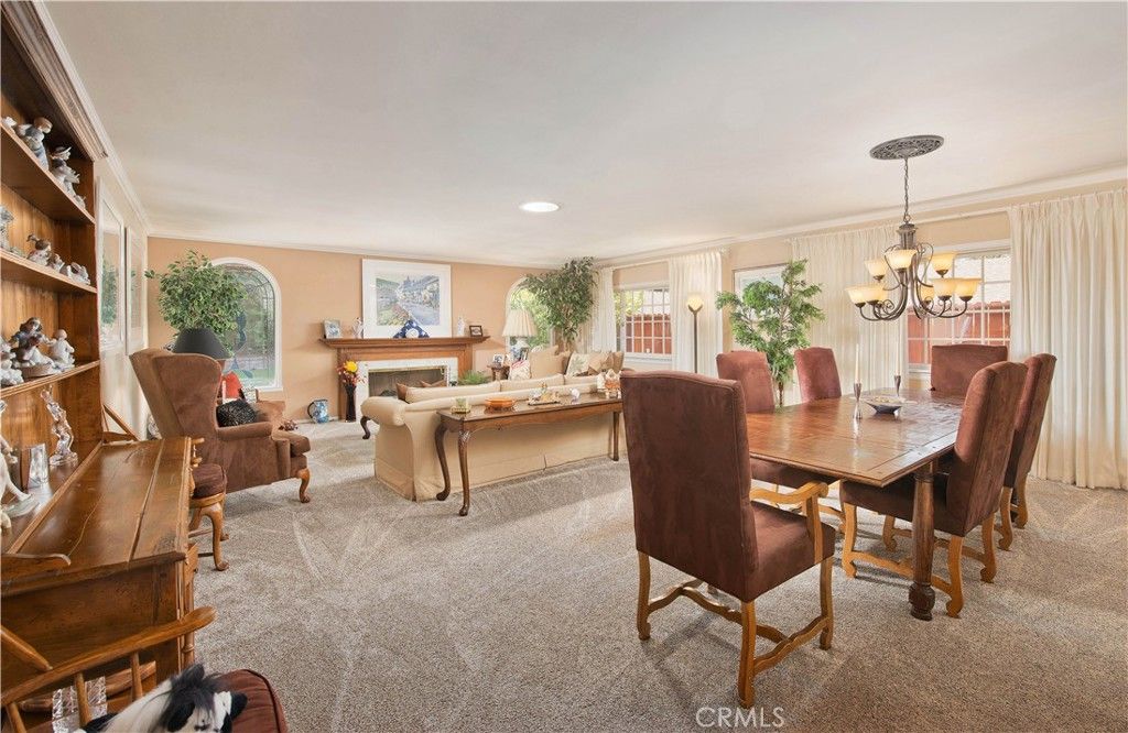 Photo of 16534 Bosque Drive, Encino, CA 91436 (MLS # SR25276151)