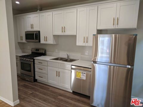 Photo of 224 N Jackson Street, Glendale, CA 91206 (MLS # 26658781)