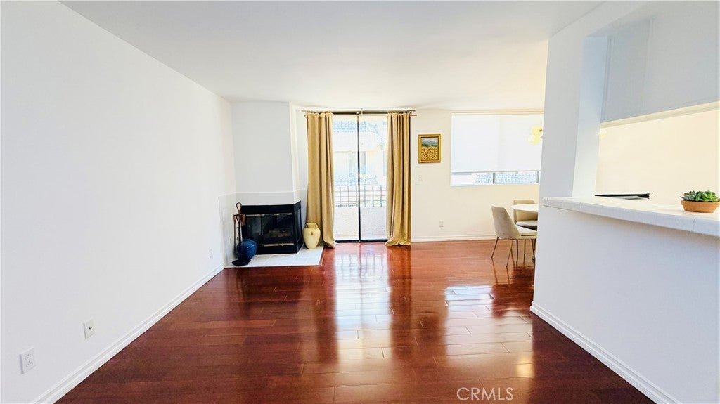 28004 S Western 102