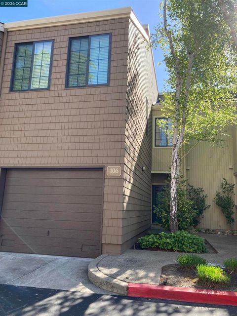 Photo of 106 Copper Ridge Rd, San Ramon, CA 94582 (MLS # 41131319)