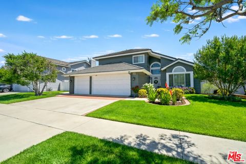Photo of 916 Finnell Way, Placentia, CA 92870 (MLS # 26827603)