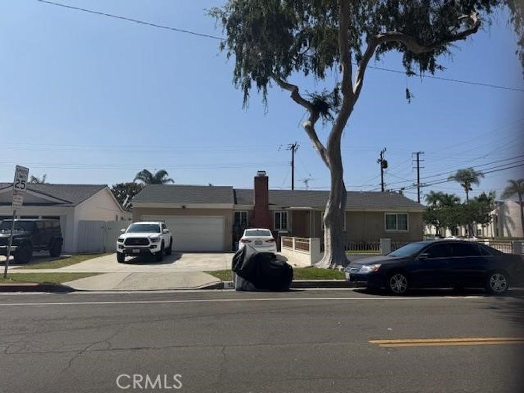 Photo of 1203 S Courtright St, Anaheim, CA 92804 (MLS # PW25272520)