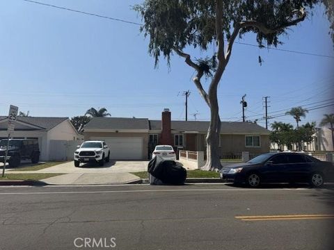 Photo of 1203 S Courtright St, Anaheim, CA 92804 (MLS # PW25272520)