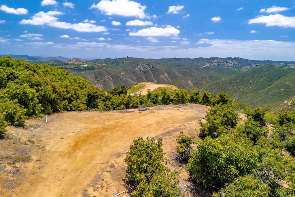 1 Los Gatos Road