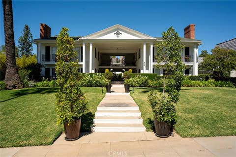 Photo of 681 S Orange Grove BLVD #3, Pasadena, CA 91105 (MLS # GD26182854)