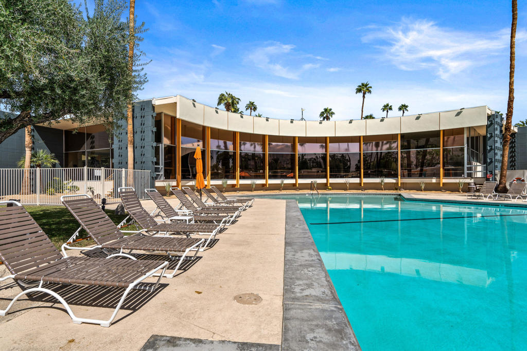 Ocotillo Lodge - Residential