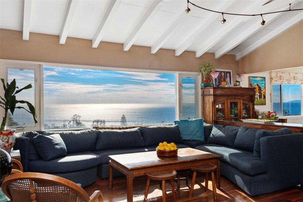 2 N Vista De La Luna, Laguna Beach CA 92651 - Photo 11
