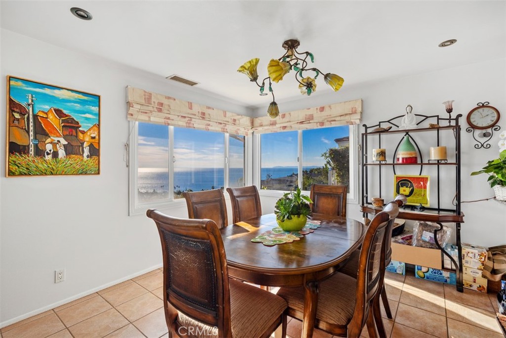 2 N Vista De La Luna, Laguna Beach CA 92651 - Photo 15