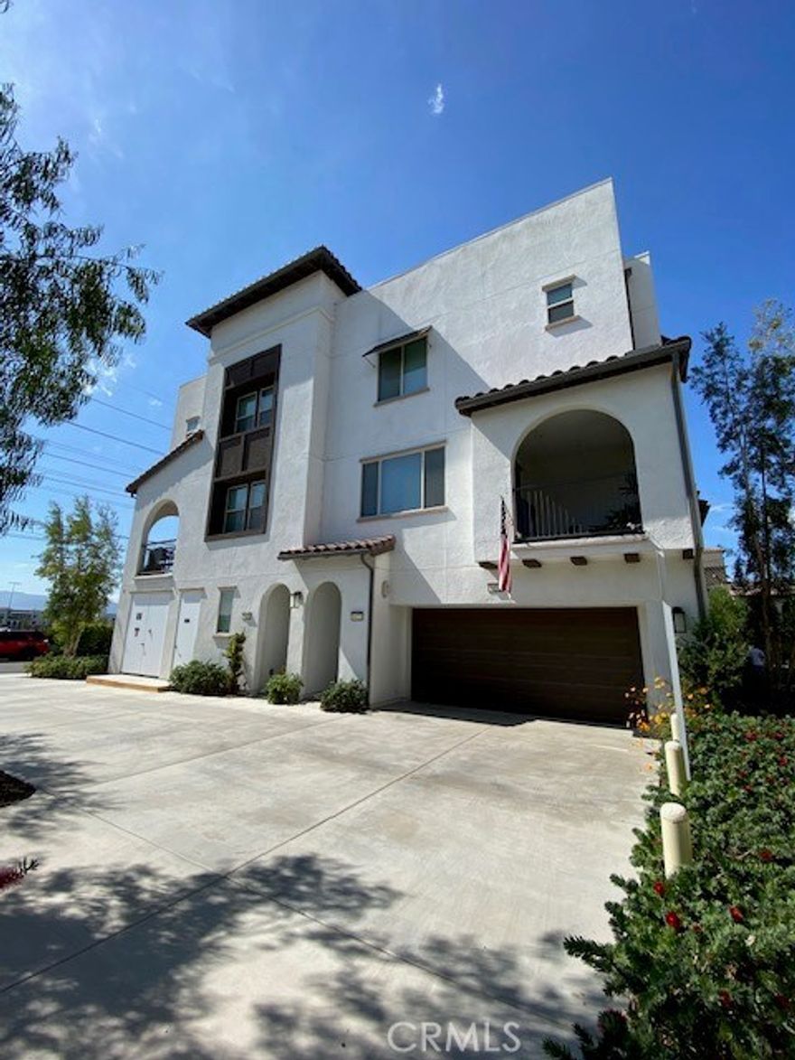 Newer end unit townhome with lots of builder premiums and finishing upgrades.  Start with long private driveway for additional 2 car parking.  Take a peek at oversized garage for 2 cars and plenty of space for gym or extra storage.  Pre-wired for EV charger and home has paid off solar.



Upstairs are 2 levels with luxury vinyl plank floors.  Level 2 is a half bath and a spacious dining area for formal gatherings and casual counter seating in the kitchen. The East facing living room boast great sunrise views and has covered patio access. There is a sonos speaker system that stays with the home on this level. 



On the 3rd level are 2 secondary bedrooms along with the main bedroom suite.  All bedrooms have carpeting.  There is laundry closet on this level. 



There is a convenient public gazebo next to the home with nearby parks, trails and schools.