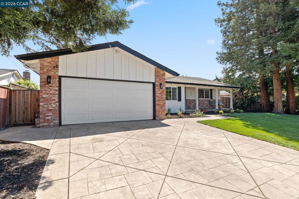 7527 Blue Fox Way