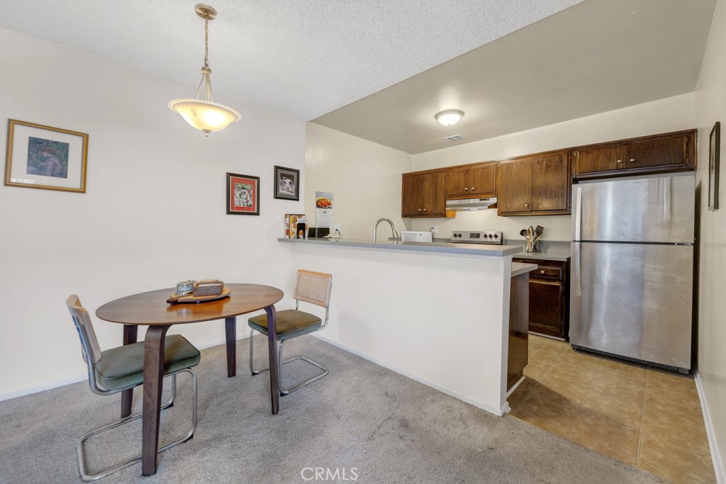 5349 newcastle avenue 42