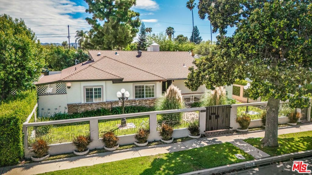 19120 Hartland Street