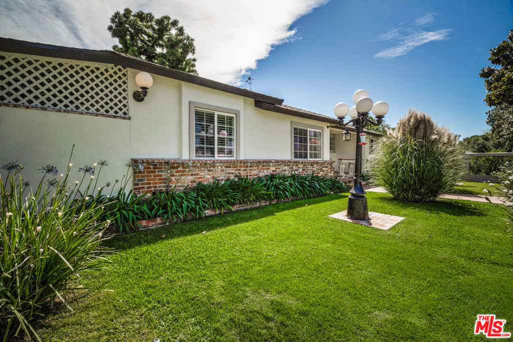 19120 Hartland Street