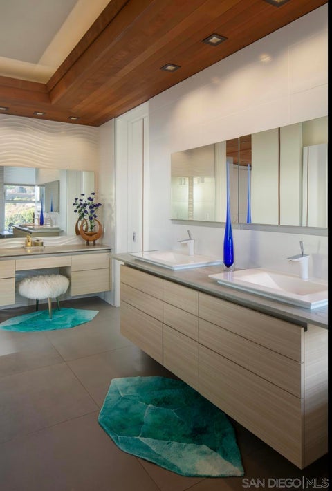 Tiny photo for 1956 Seaview Ave, Del Mar, CA 92014 (MLS # 260017840SD)