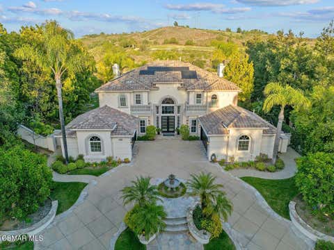 Photo of 7124 Trevino Drive, Moorpark, CA 93021 (MLS # 226002919)