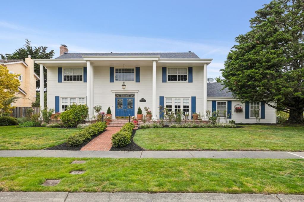 2120 Saint Andrews Road