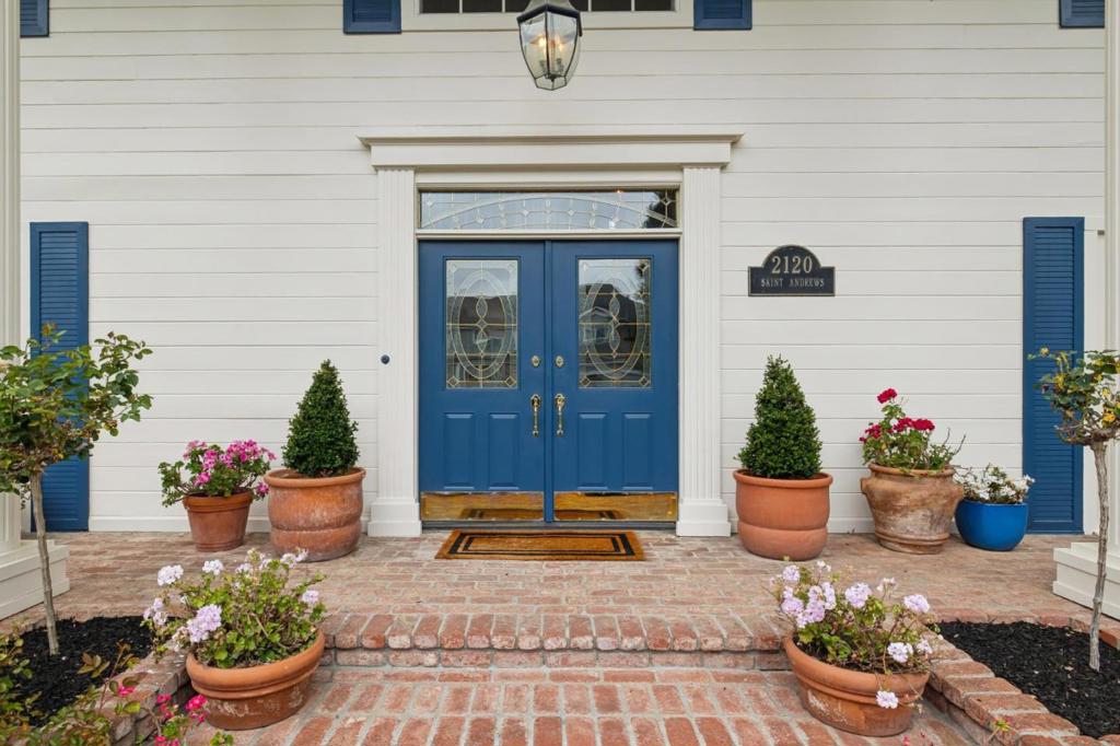 2120 Saint Andrews Road