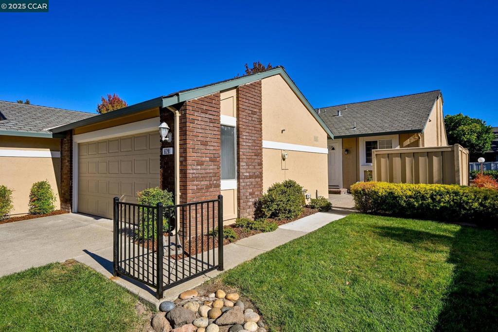 BANCROFT VILLAGE - Residential