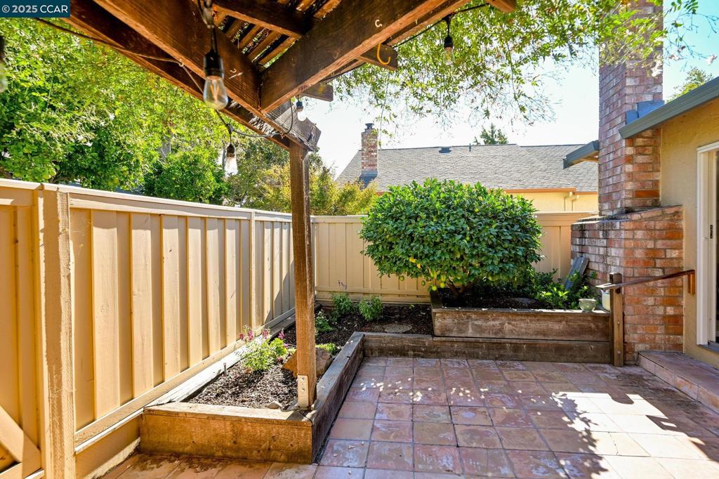 BANCROFT VILLAGE - Residential