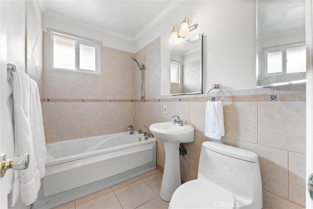 Bay Park - Residential Lease