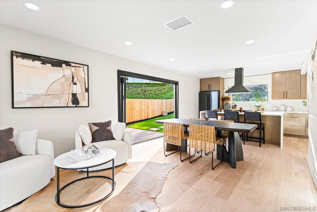 Del Mar - Residential