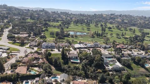 Tiny photo for 543 E Mariposa Dr, Redlands, CA 92373 (MLS # OC26049499)