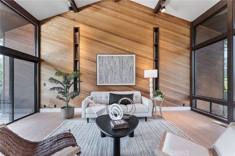 Tiny photo for 543 E Mariposa Dr, Redlands, CA 92373 (MLS # OC26049499)