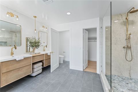 Tiny photo for 543 E Mariposa Dr, Redlands, CA 92373 (MLS # OC26049499)