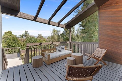 Tiny photo for 543 E Mariposa Dr, Redlands, CA 92373 (MLS # OC26049499)